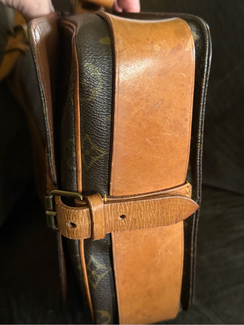 Louis Vuitton Monogram MM Cartouchiere Shoulder/Crossbody Bag.
Date Code: 881SL - Picture 4 of 12